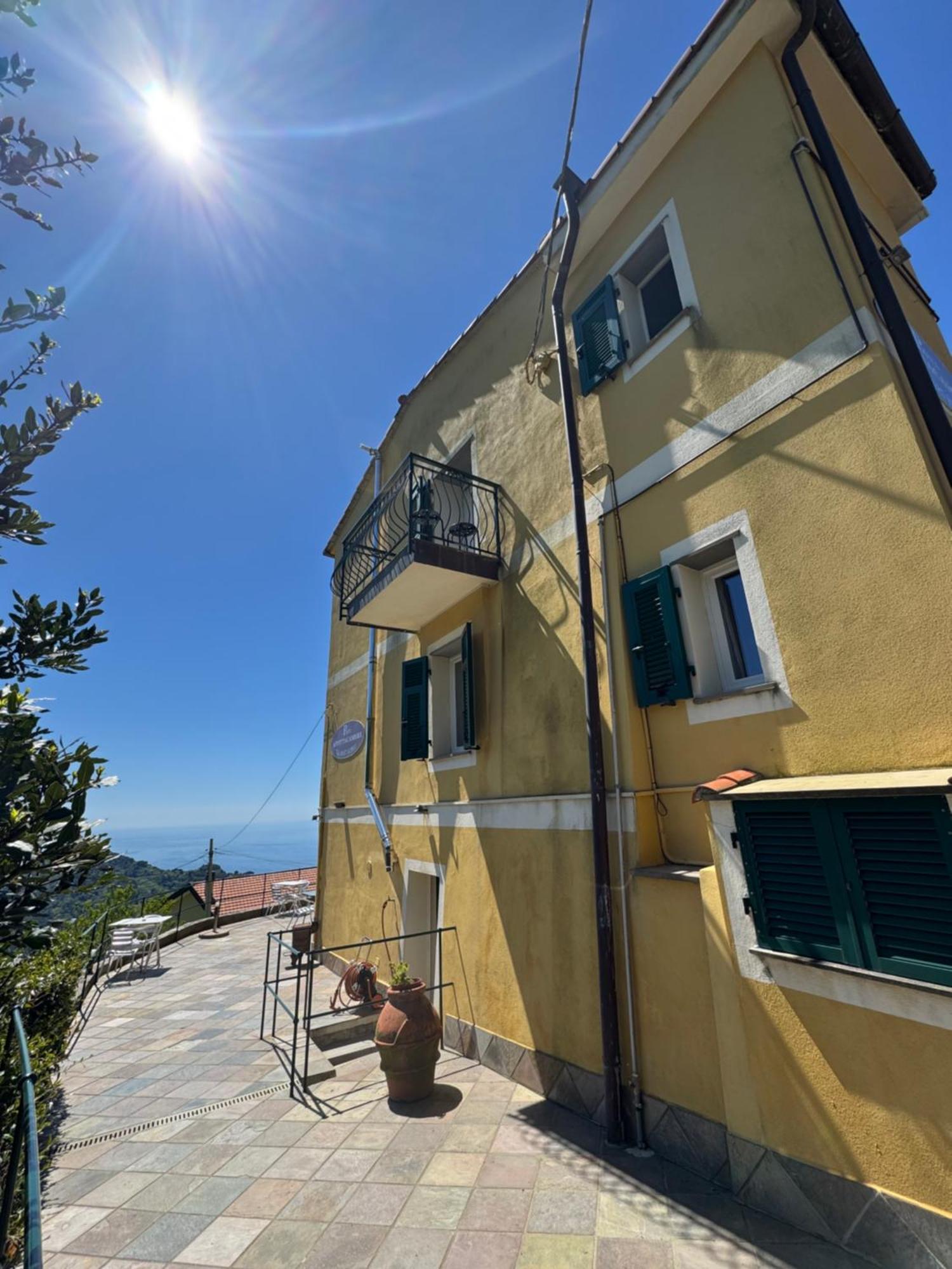 Affittacamere Pzeta Vernazza Exterior foto