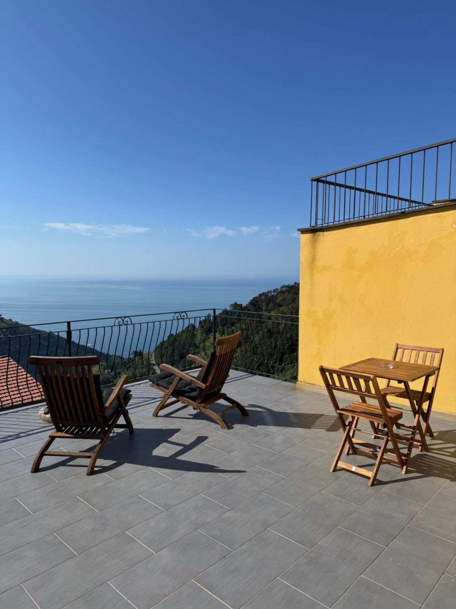 Affittacamere Pzeta Vernazza Exterior foto