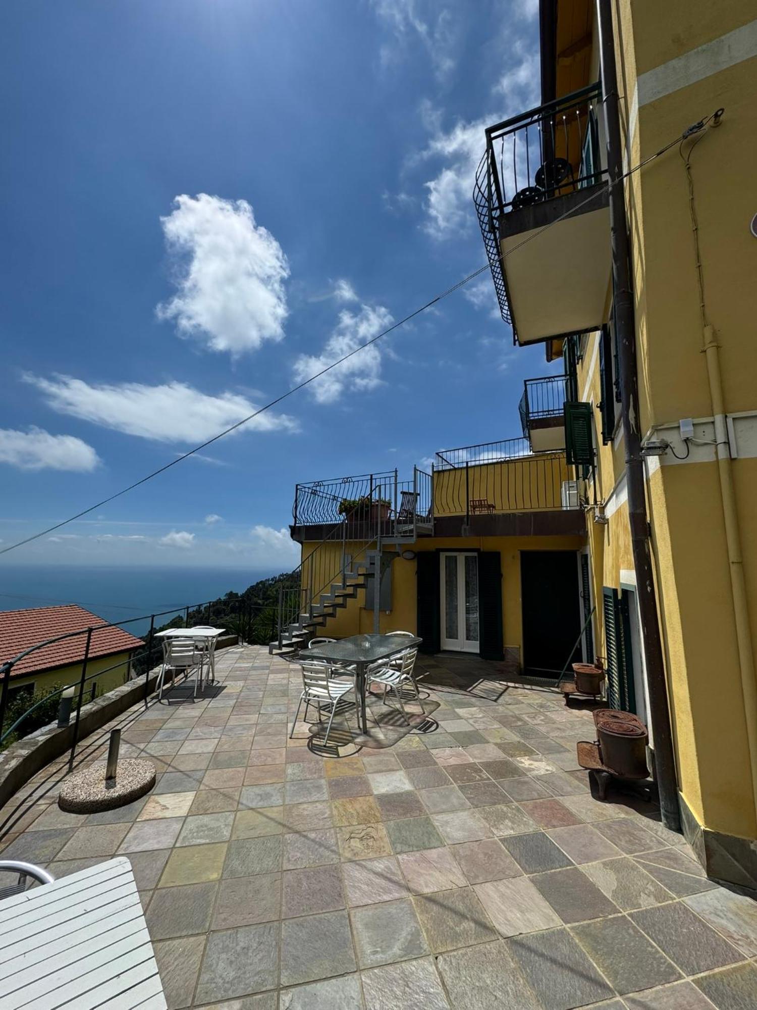 Affittacamere Pzeta Vernazza Exterior foto
